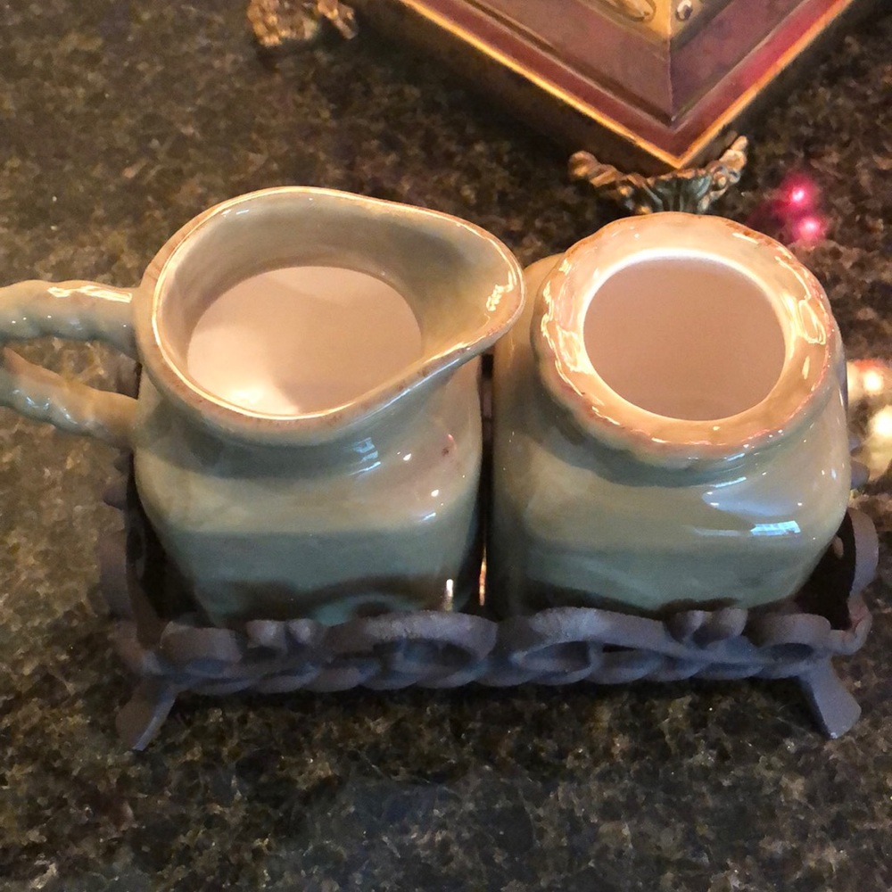 Creamer Set - Picture 3 of 5